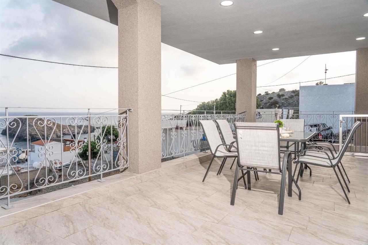 Tzortzi'S Family Apartments カリ・リメネス エクステリア 写真