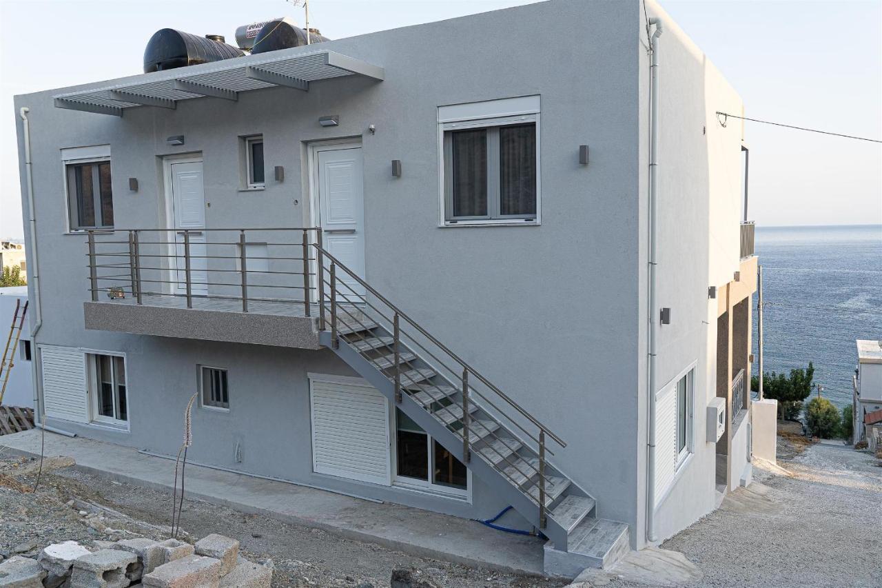 Tzortzi'S Family Apartments カリ・リメネス エクステリア 写真