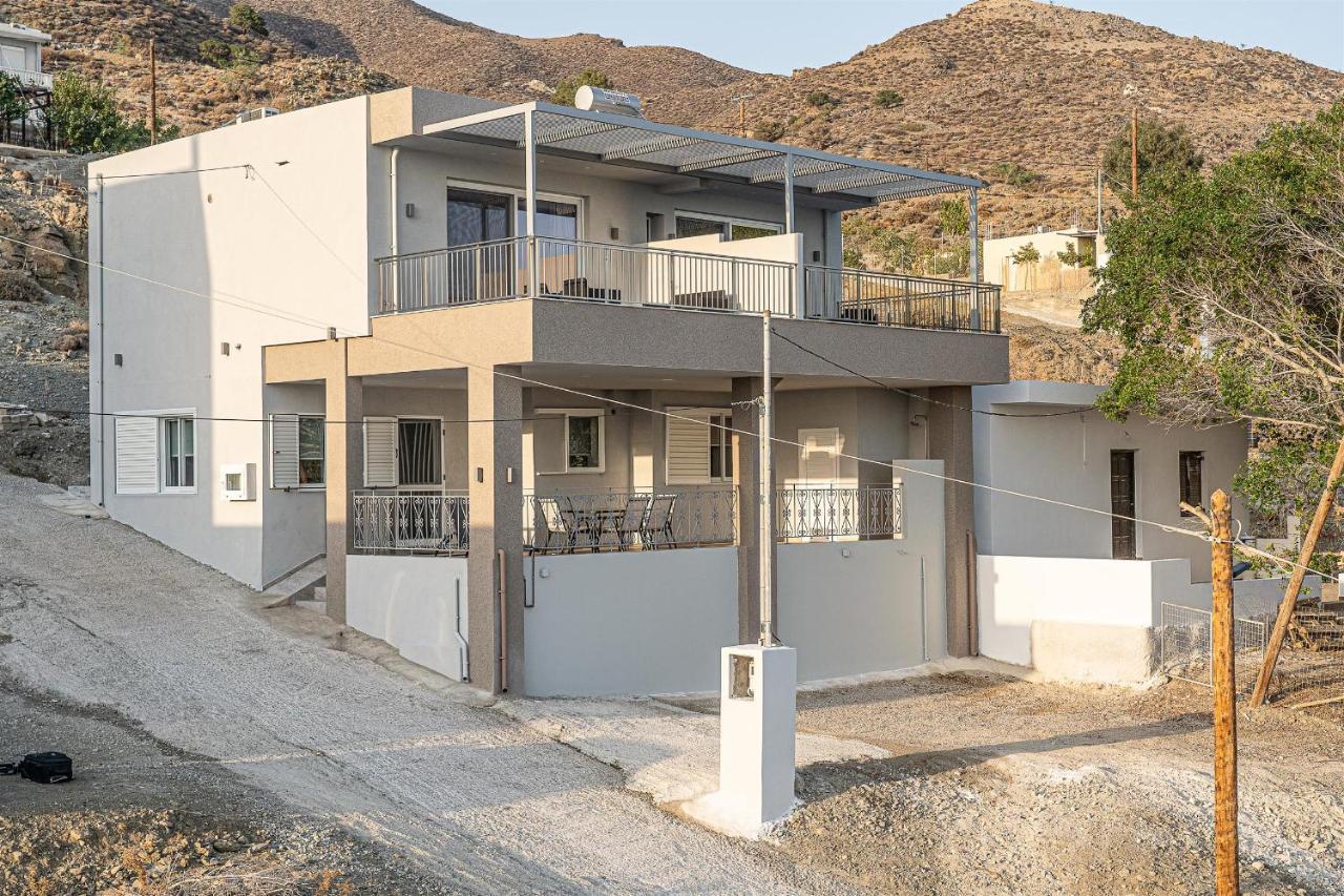 Tzortzi'S Family Apartments カリ・リメネス エクステリア 写真